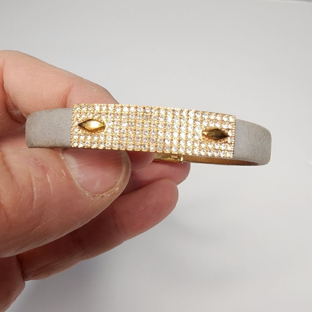 NWOT Fossil  Leather Bracelet with Rose Gold Plate Closure Rhinestones